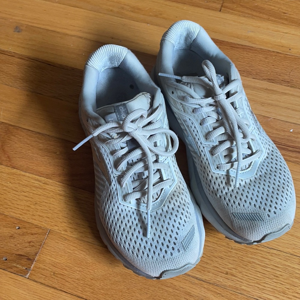 Brooks sneakers